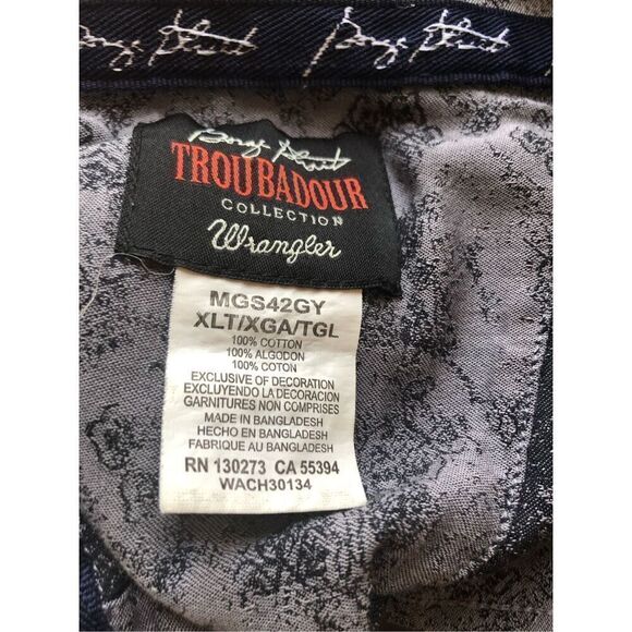 George Strait™ Troubadour Shirt fits the bill with its authentic western details - Picture 11 of 11